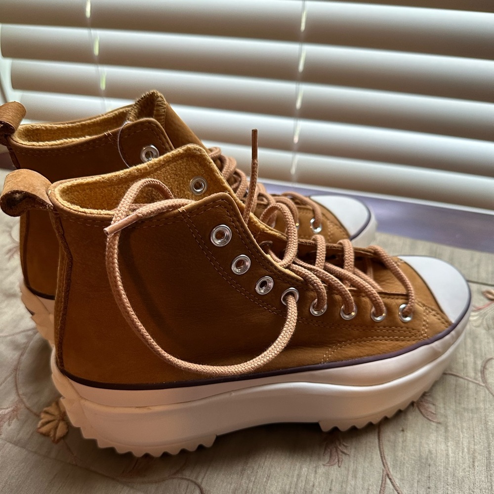 Converse Run Star Hike Hi Wheat Nubuck Leather Platform Sneakers 171666C NWT
